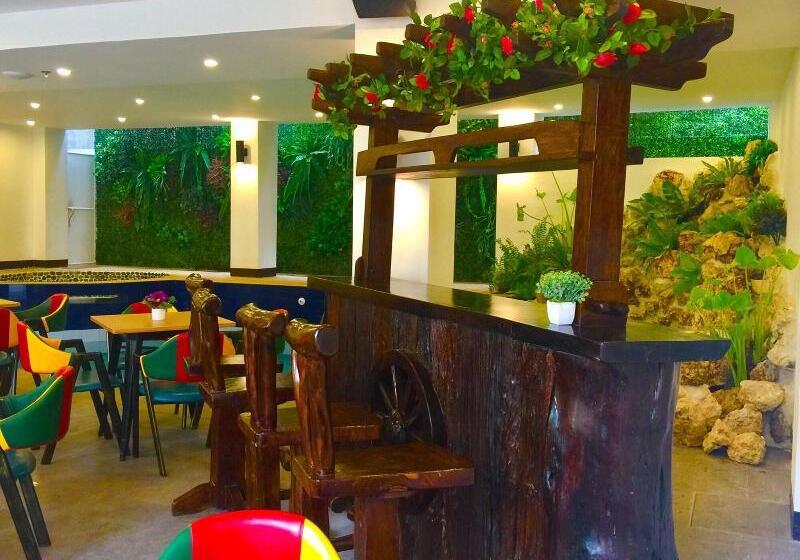 Otel El Puerto Boracay