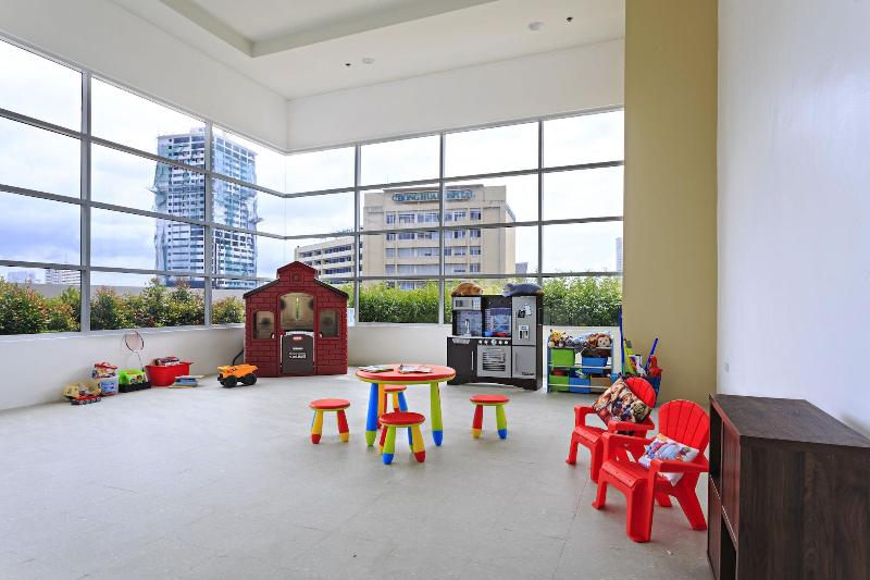 בית מלון כפרי Eon Centennial Soho