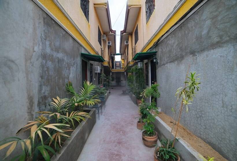 Hotel Reddoorz Plus @ A Santos Road Angeles City