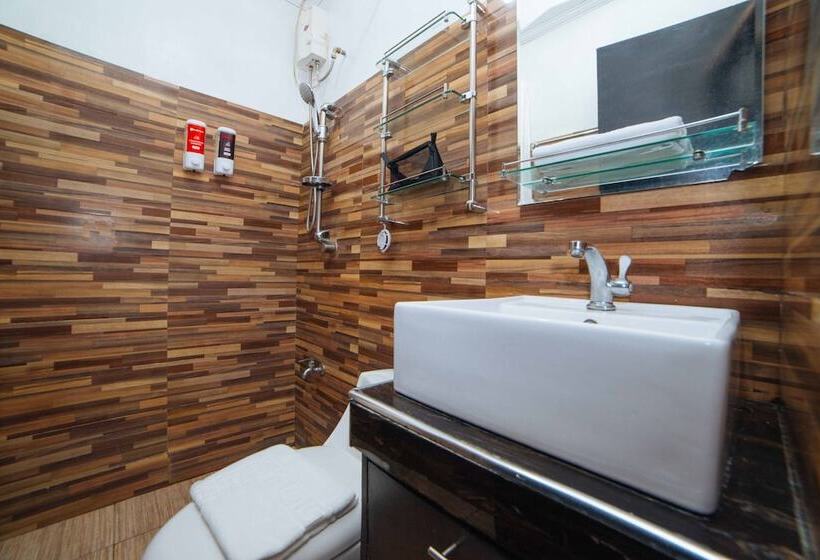 Hotel Reddoorz Plus @ A Santos Road Angeles City