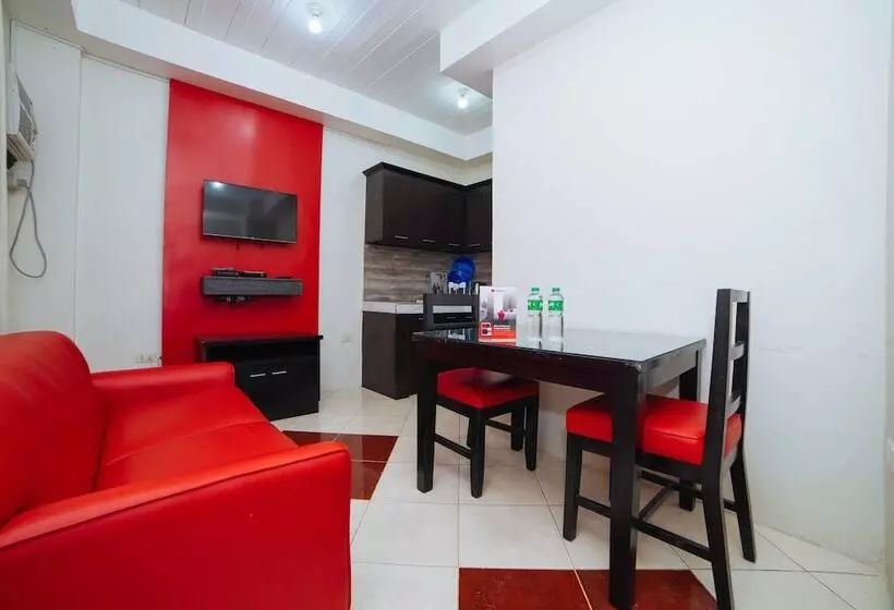 ホテル Reddoorz Plus @ A Santos Road Angeles City