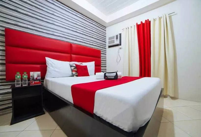 ホテル Reddoorz Plus @ A Santos Road Angeles City