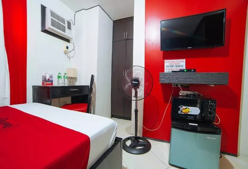 ホテル Reddoorz Plus @ A Santos Road Angeles City