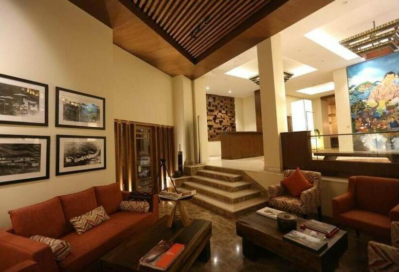 هتل The Pema By Realm