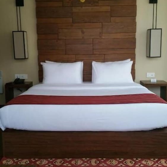 هتل The Pema By Realm