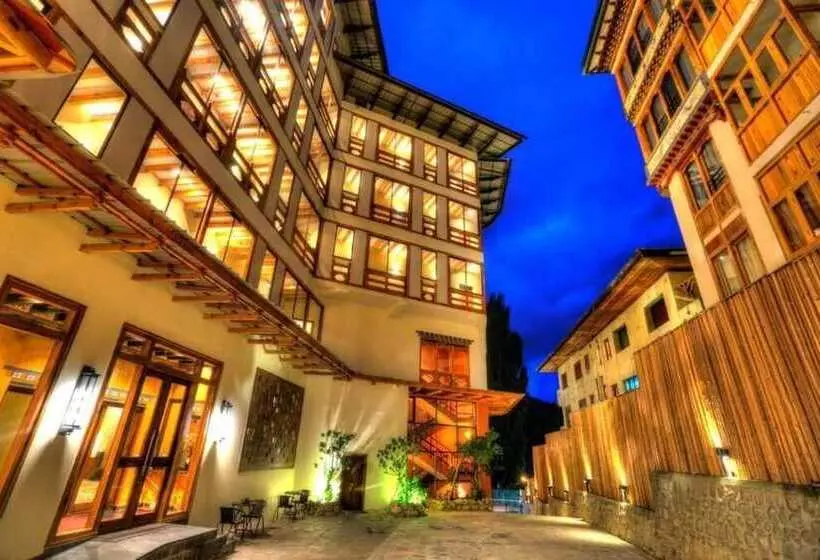 هتل The Pema By Realm