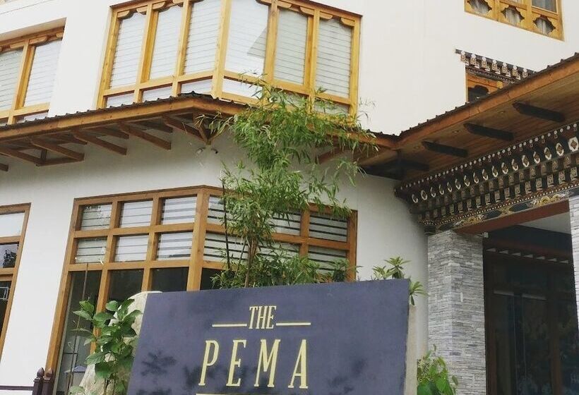 هتل The Pema By Realm