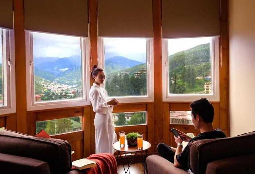 هتل The Pema By Realm