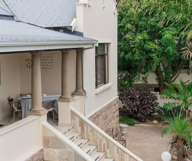 پانسیون Le Port Guesthouse