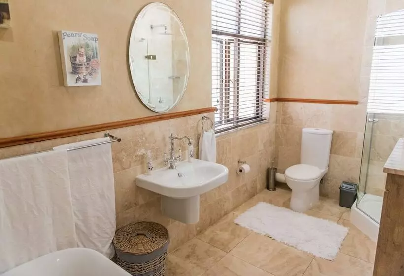 پانسیون Le Port Guesthouse
