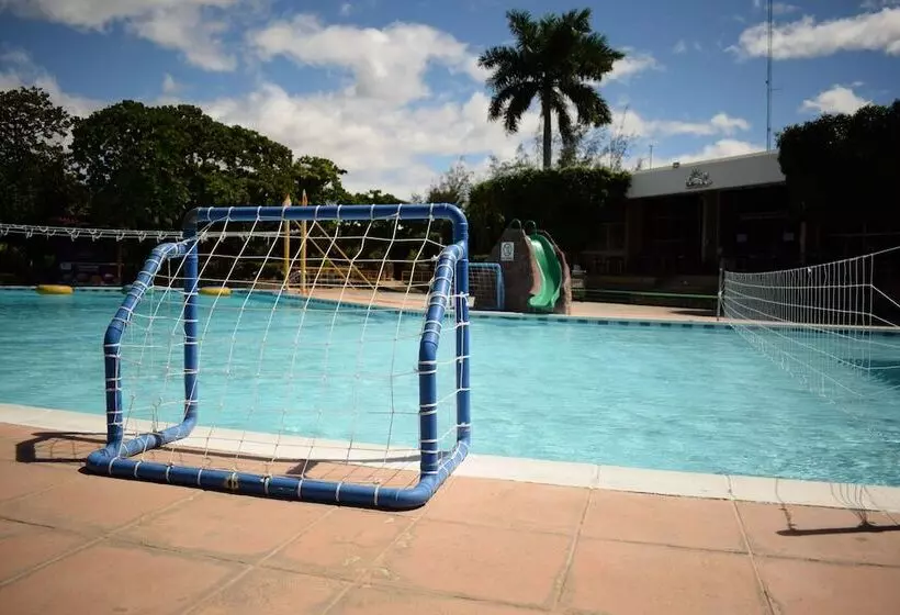 Valle Dorado Resort & Parque Acuático