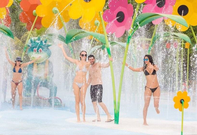 Valle Dorado Resort & Parque Acuático