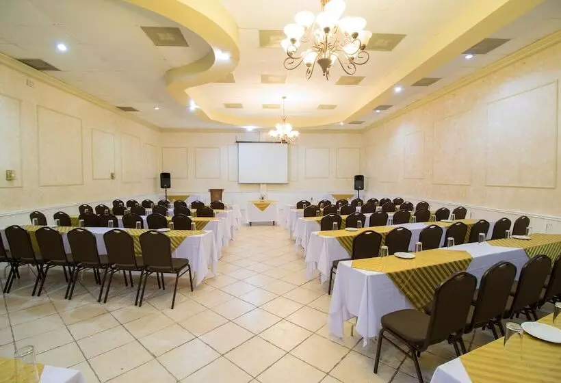 Valle Dorado Resort & Parque Acuático