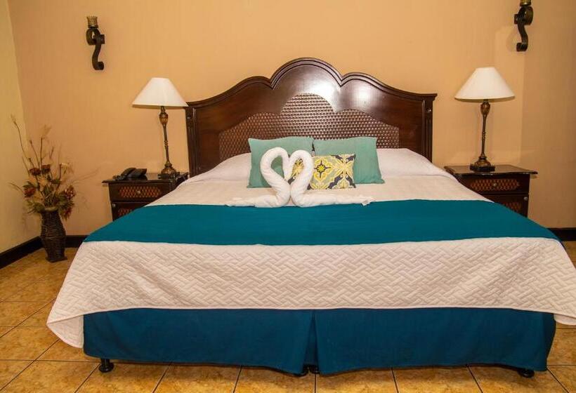 Valle Dorado Resort & Parque Acuático