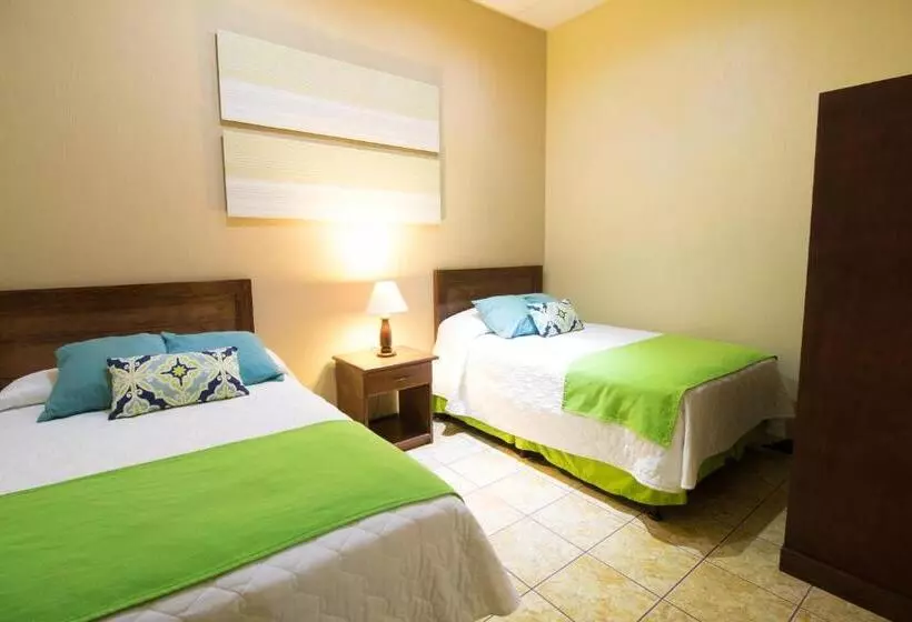 Valle Dorado Resort & Parque Acuático