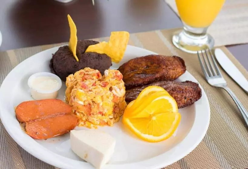 Valle Dorado Resort & Parque Acuático