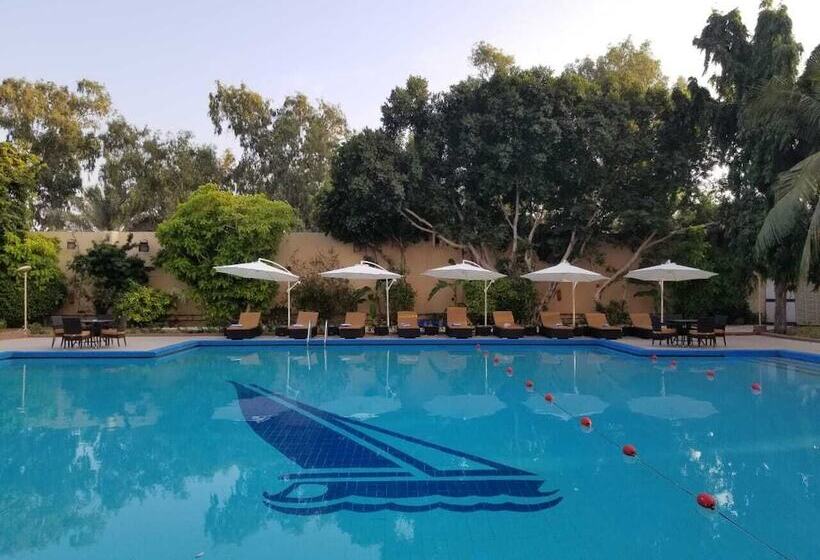 هتل Avari Towers Karachi