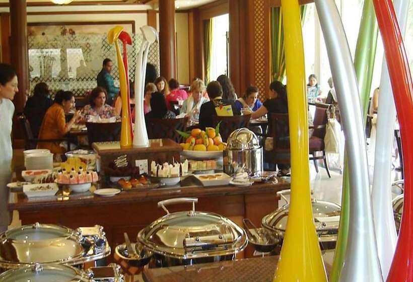 هتل Avari Towers Karachi