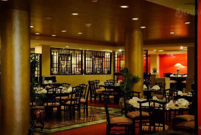 هتل Avari Towers Karachi