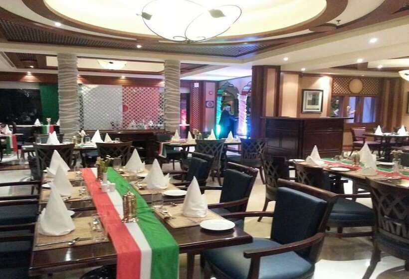 هتل Avari Towers Karachi