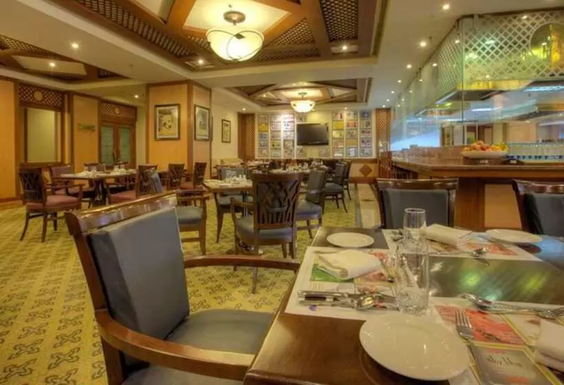 هتل Avari Towers Karachi