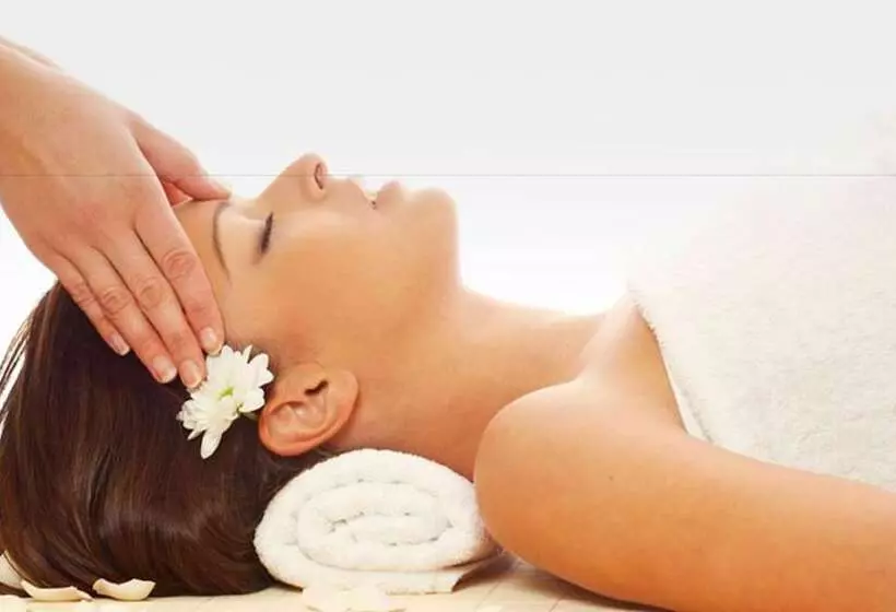 هتل Avari Towers Karachi