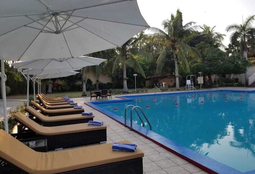 هتل Avari Towers Karachi