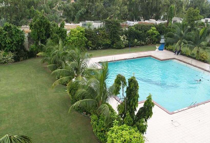 هتل Avari Towers Karachi