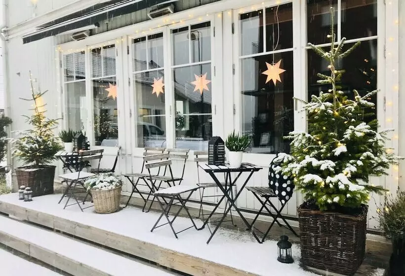 בית מלון כפרי Reenskaug