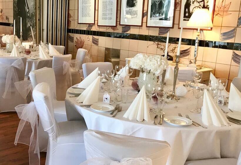 בית מלון כפרי Reenskaug