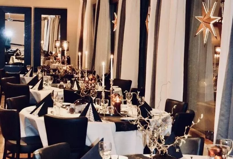 בית מלון כפרי Reenskaug