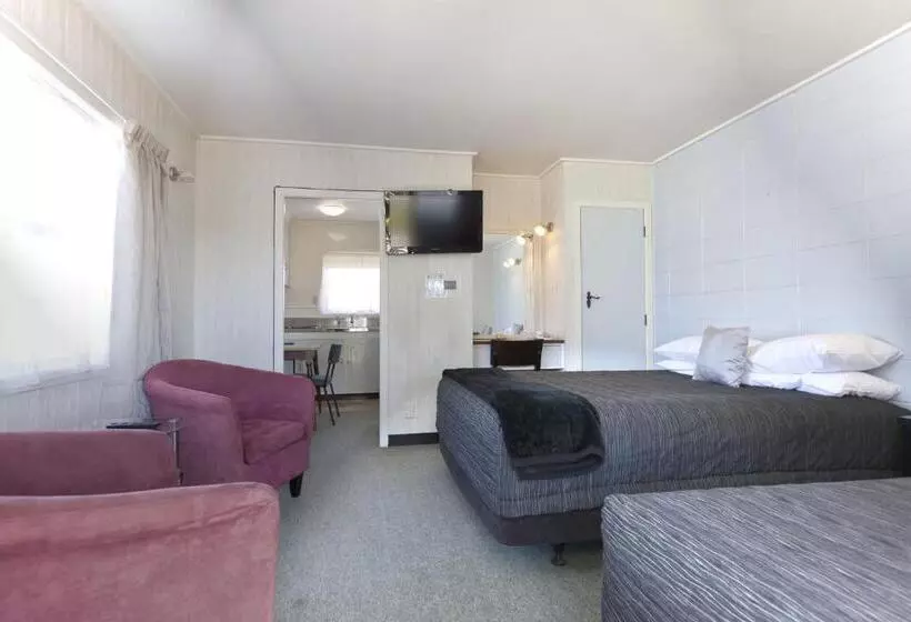 汽车旅馆  Tudor Motor Lodge