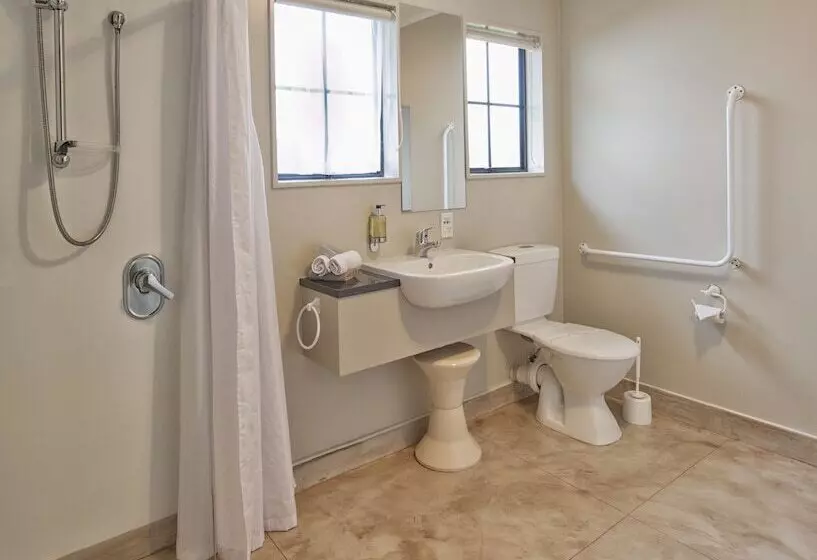 Sport Of Kings Motel