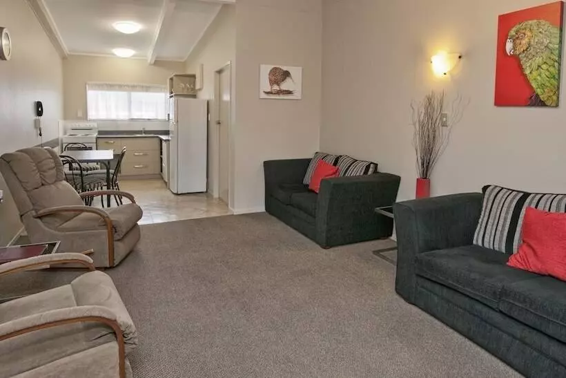 Sport Of Kings Motel