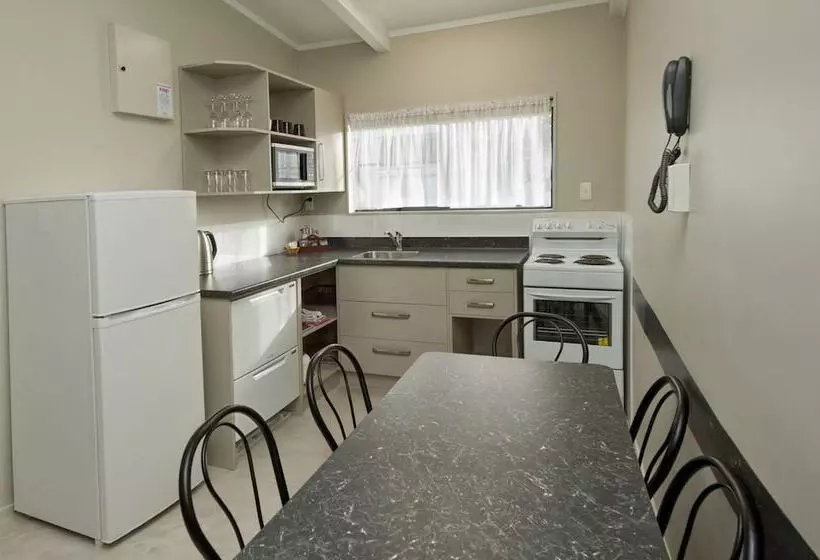 Sport Of Kings Motel