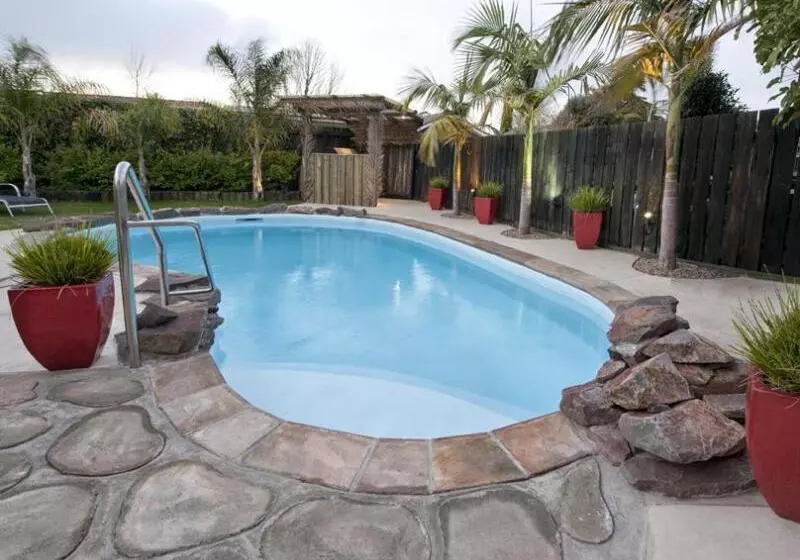 Sport Of Kings Motel