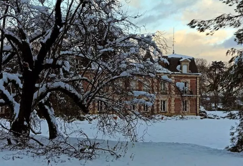 Aamiaismajoitus (B&B) Chateau Le Quesnoy