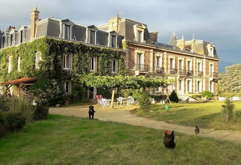 Aamiaismajoitus (B&B) Chateau Le Quesnoy