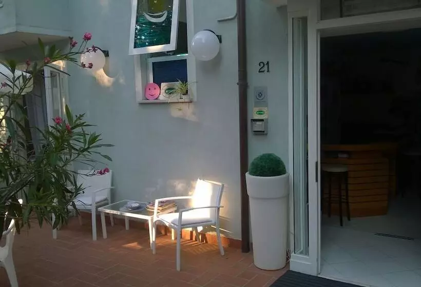 هتل Albergo Maria Gabriella