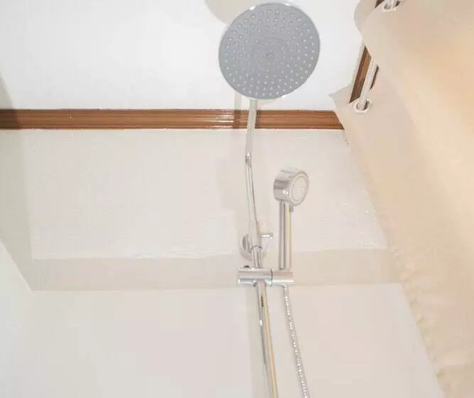 Hotelli Alona Austria Resort