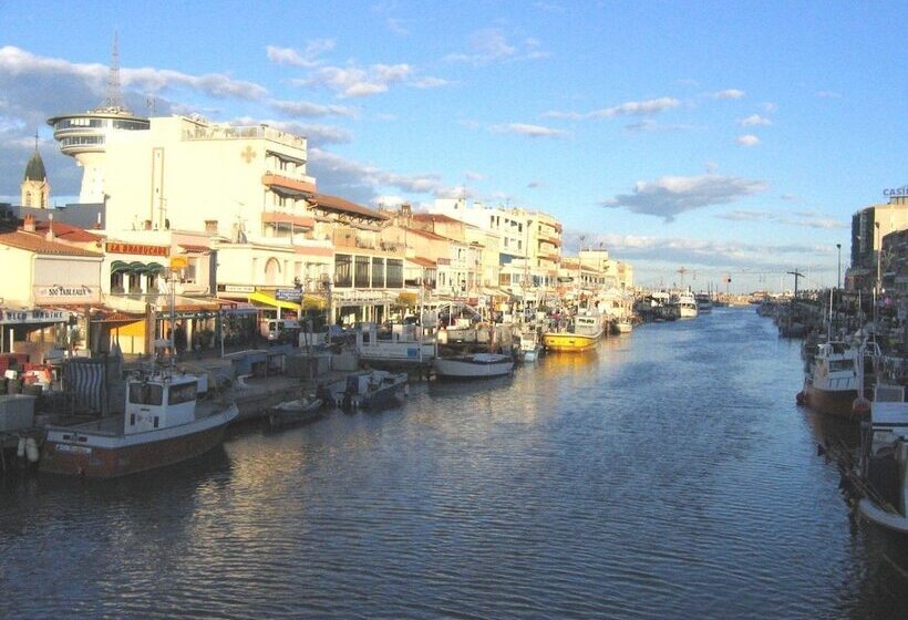 فندق Camping Le Botanic