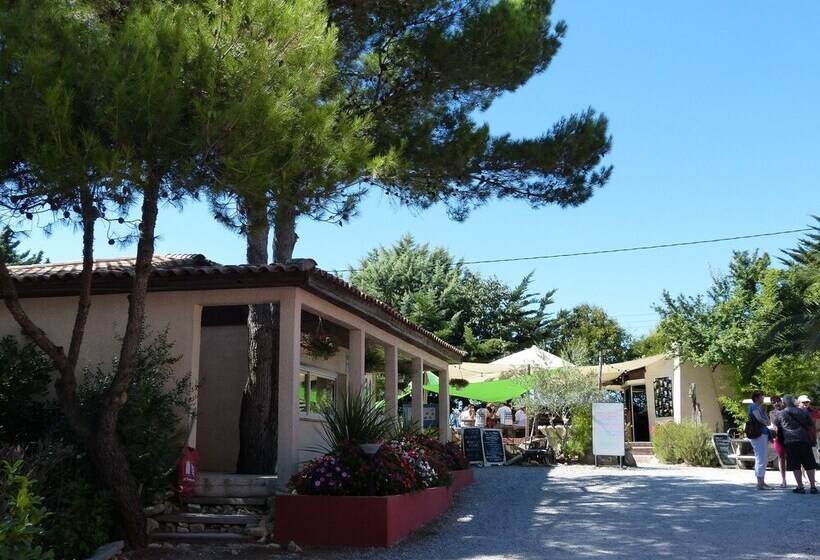 فندق Camping Le Botanic