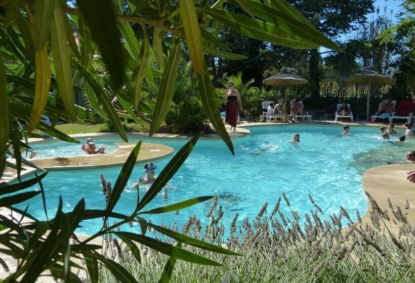 فندق Camping Le Botanic