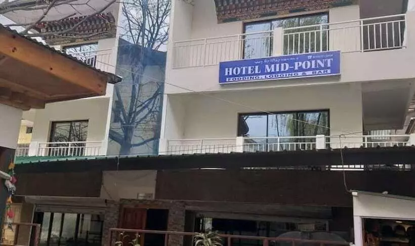 Hotel Midpoint