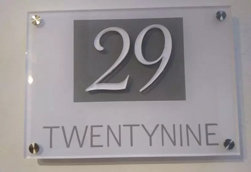 هتل Twenty Nine
