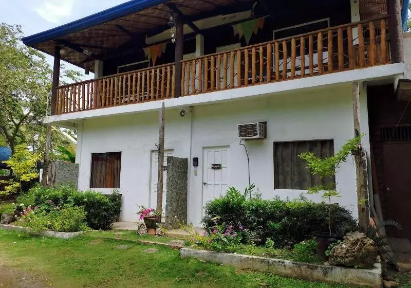 La Vida Hostel Samal Island