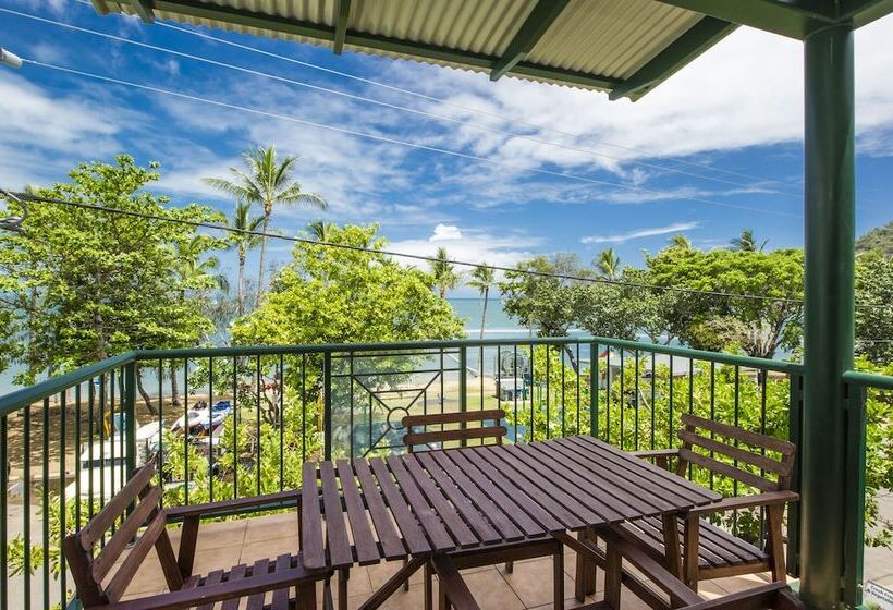 Magnetic Sunsets Resort