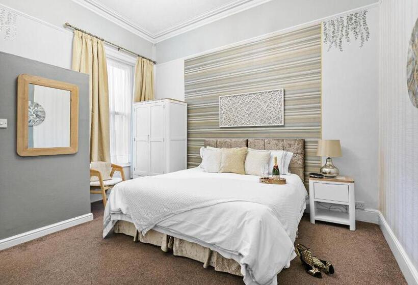 Bed and Breakfast Kethla House