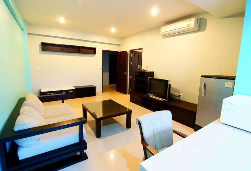 ホテル Ananya Residence