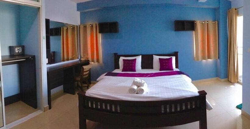 ホテル Ananya Residence